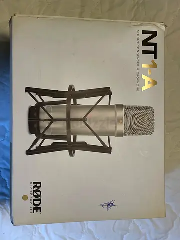 RØDE NT1 5th Generation Large-diaphragm Studio Condenser Microphone with XLR and USB Outputs, Shock