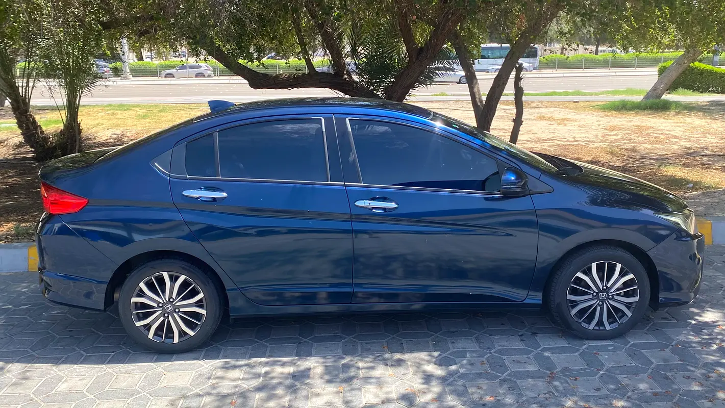 Honda City 2018 — photo 1 of 9