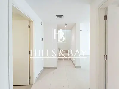 Spacious 3 BEDROOM+MAID | Corner unit | Single Row