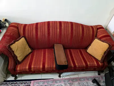 Big Sofa in a good condition for 50 dh