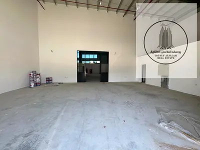 للايجار بام القوين مستودع مساحة 3500 قدم كهرباء 60 كيلو السعر 160 الف درهم سنويا