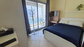 Room with private balcony nearby DMCC metro station
