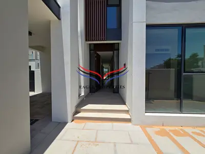 Contemporary Villa | Location | Vacant | Luxury