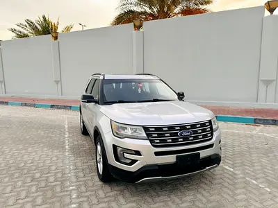 Ford Explorer XLT 2017 GCC Specs full service in agency - Well Maintained SUV