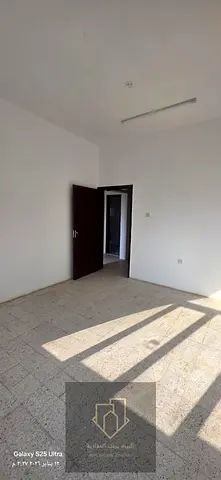 بلكونه + مساحه كبيره + دفعات مرنه + قريبه من جميع الخدمات والمخارج