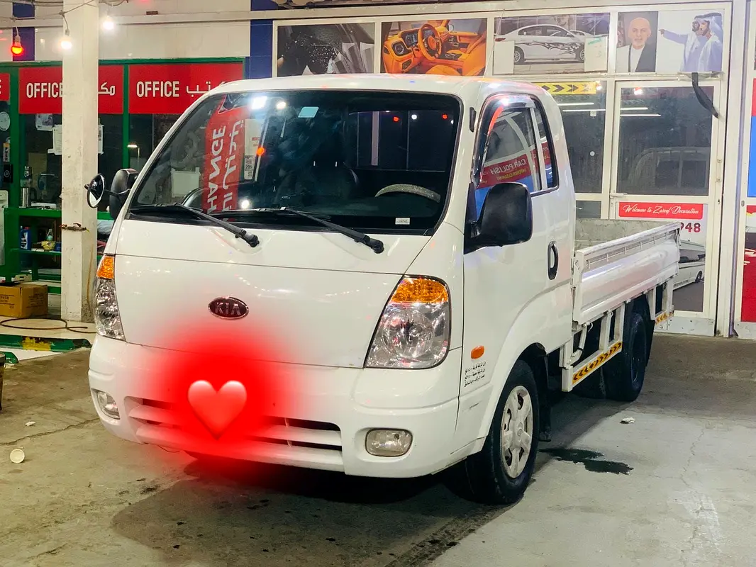 Kia Bongo 2009 — photo 1 of 2