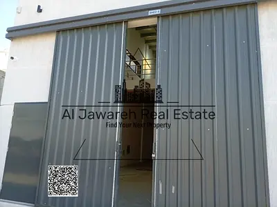 مستودع ميزانين اول مستخدم للايجار في الجرف الصناعية3  بعجمان