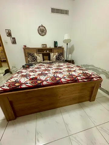 Queen size Bed with Headboard Storage and Spring mattress - Good Condition