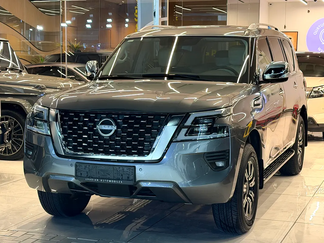 Nissan Patrol 2023 — photo 1 of 15