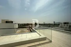 Single row | Modern Villa | On Lagoon