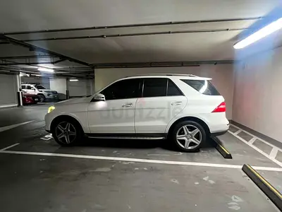 Mercedes 2015 Mercedes ML400 American Specs GCC Registered