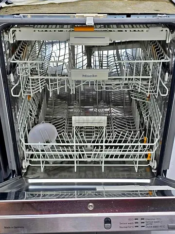 Miele 3 Racks New Model Dishwasher same Like new condition