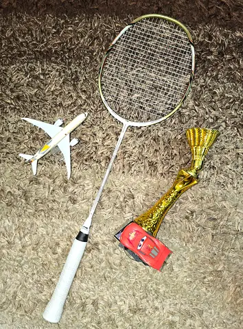 Badminton Racket Li-Ning Aeronaut 9000 White
