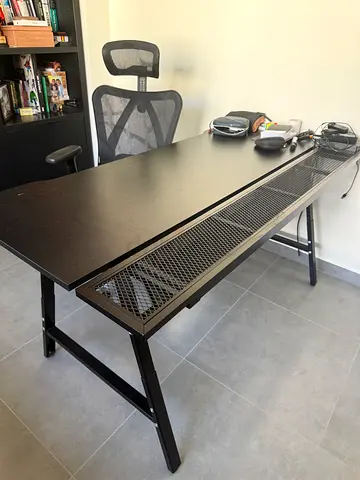 Desk - adjustable height