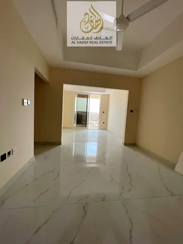 الايجارسنوي عجمان الجرف3 جنب المدرسة وودليم بارك عجمان والمعهدالامني الوطني البنايه جديدعائلات غرفتين وصاله بلكونه 3 حمام غرفه ماسترمطبخ منفصل مساحه ك