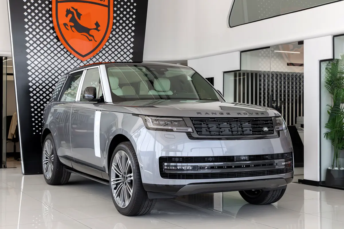 Land Rover Range Rover 2026 — photo 1 of 20