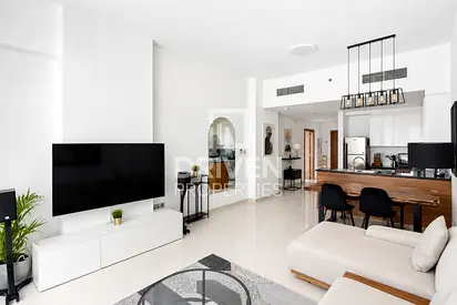 Spacious | Furnished | Vacant | Close to Park