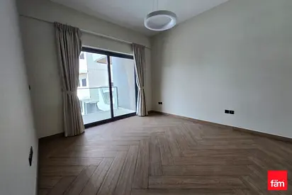 12 Cheques | Luxury Living | Semi Furnished