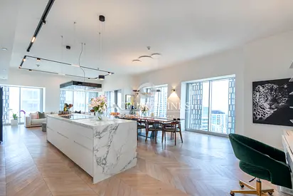 Fully Upgraded | Spectacular Marina View