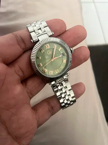 GC Women’s Watch Silver Tone Case Quartz – Model Z36003L9MF