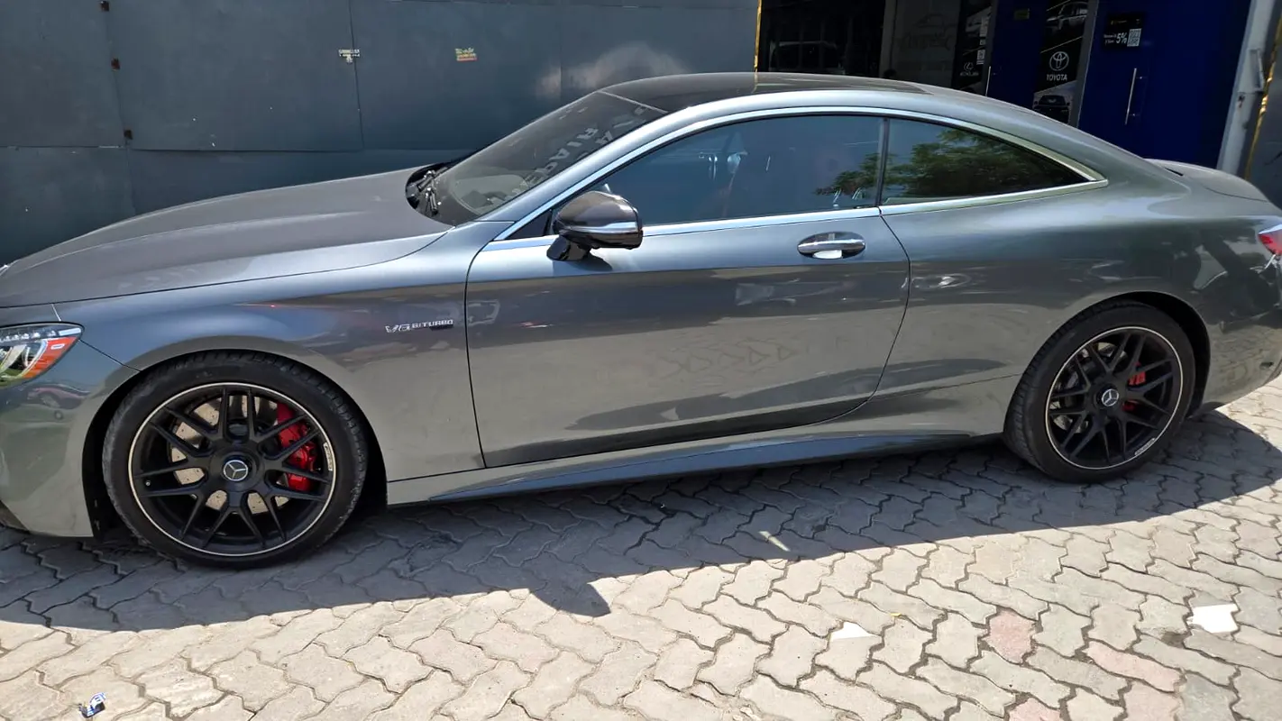 Mercedes-Benz S-Class 2018 — photo 1 of 8