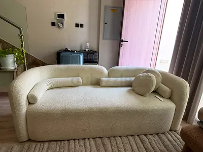3 seater sofa with 2 sofa chairs and carpet