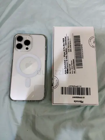 iPhone 15 Pro Max (256GB) with MagSafe case - Excellent condition