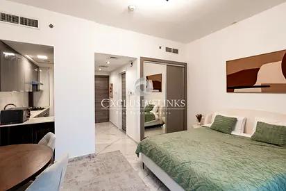 Top Floor | Fully Furnished Studio | Balcony