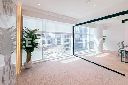 934 SQFT | Upgraded Office | Cabins