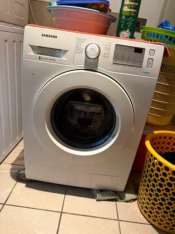 Samsung front-load washing machine - good working condition
