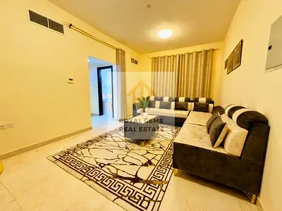 One-bedroom apartment with a balcony, furnished with high-end furniture, at an exclusive price.