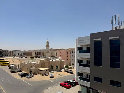 Luxury 1bhk with store room with balcony Waldrop in school aera Muwaileh Sharjah