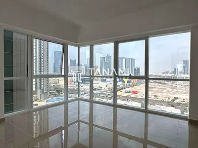0 Commission Stunning Marina View Vacant Spacious