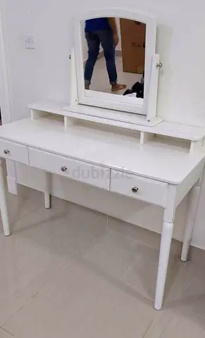 White Wooden Dressing Table with Mirror and Drawers