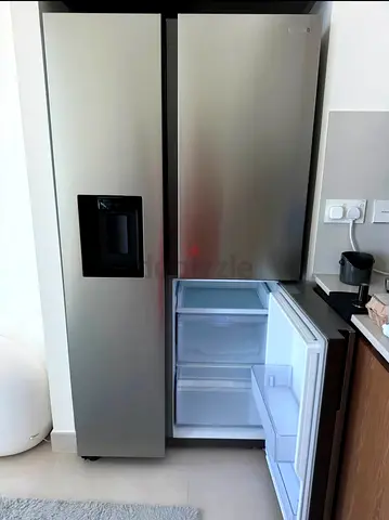 Free Delivery- SAMSUNG Side-by-side Fridge and Freezer With ice Maker Water Dispenser -