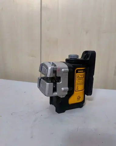 DEWALT DW089 3 BEAM LASER