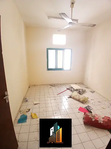 Neat and clean apartment, family building - Premium location with free parking