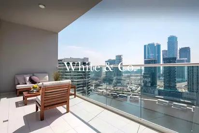 High Floor | Canal View | Upgraded | 2 Bed