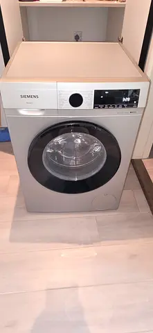 Siemens iq300 9kg washer machine like new condition perfect working