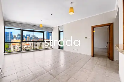 Low Floor | Vacant Now | 898.03 sqft
