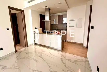 Ready to Move In | 2BR plus Maids | Middle Floor