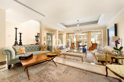 Renovation Dream | Large Plot | Vacant on TRF
