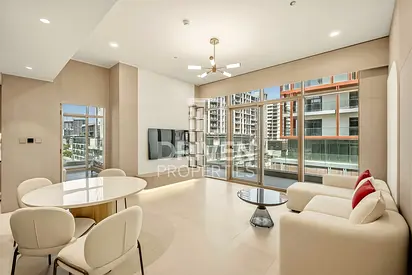 Large Balcony | Corner Unit | Prime Location