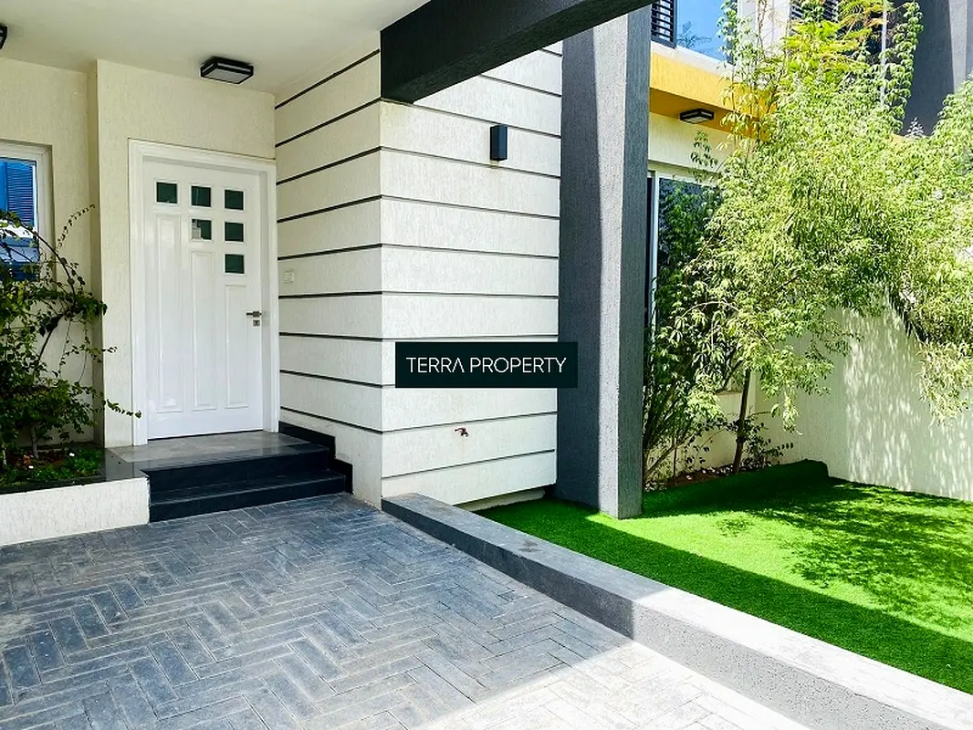 Well Maintained - Accessible Location -Book now!