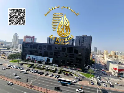 One bedroom and living room with panoramic views of Black Ramada