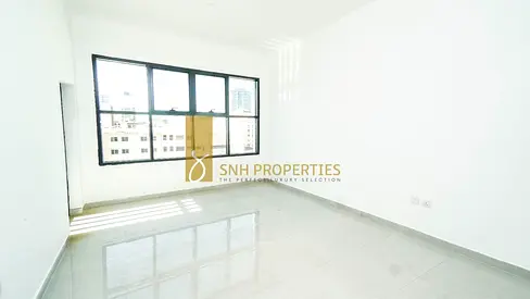 HUGE LAYOUT | BRIGHT UNIT | READY TO MOVE IN