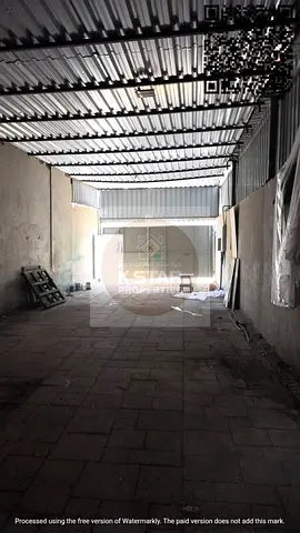 🏭Spacious 2,000 Sq Ft Warehouse with Extra Room for Rent in Old Industrial Area, Umm Al Quwain