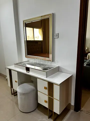 Abu dhabi alnahyan camp