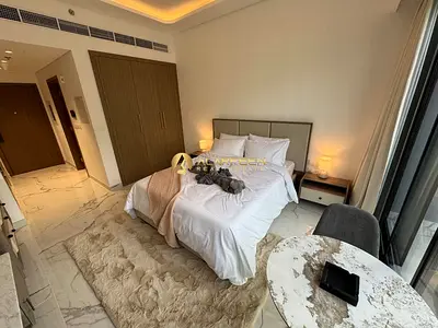 استوديو مفروش | عزيزي ريفييرا 67 | دخول الشرفة والنادي الرياضي