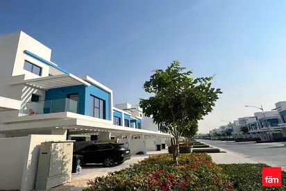 5+Maids | Corner Unit | Near To Amenities